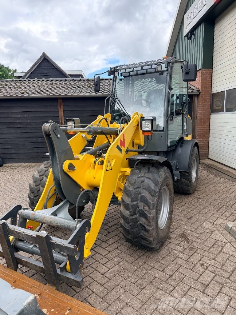Wacker Neuson WL 52 Kolesové nakladače
