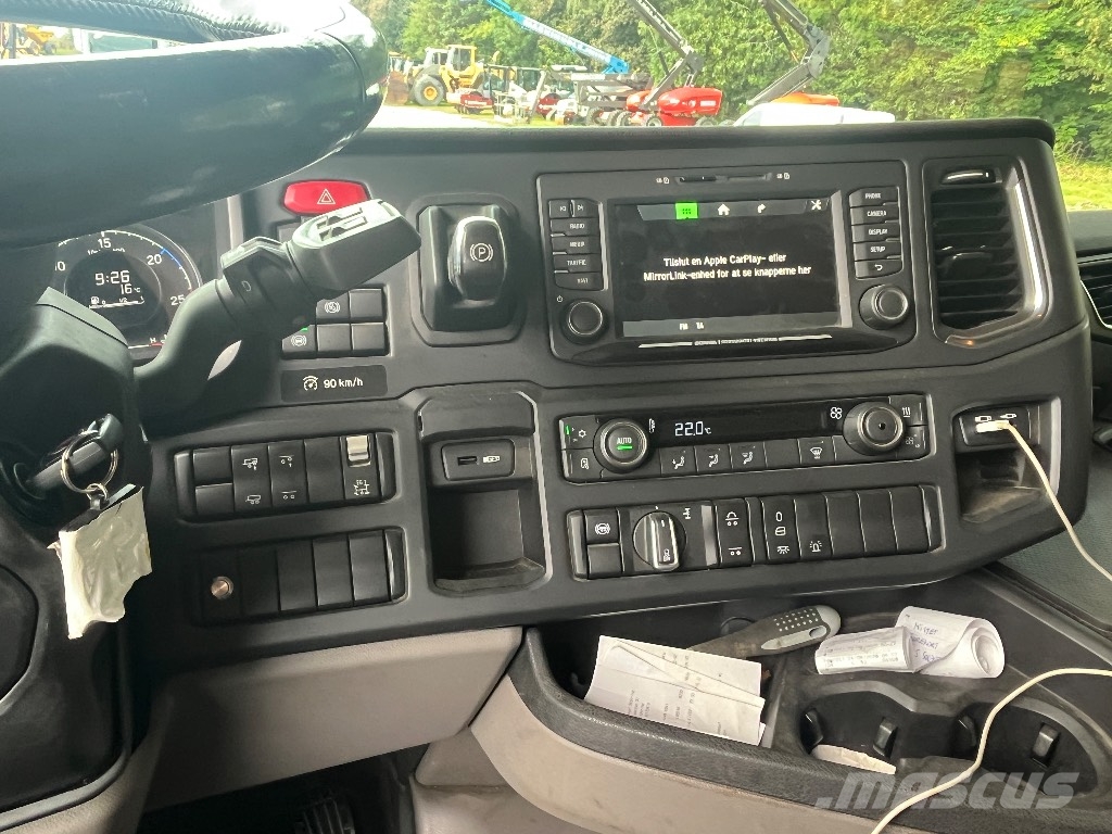Scania R 650 A6X2 m/blokvogn Dragbilar