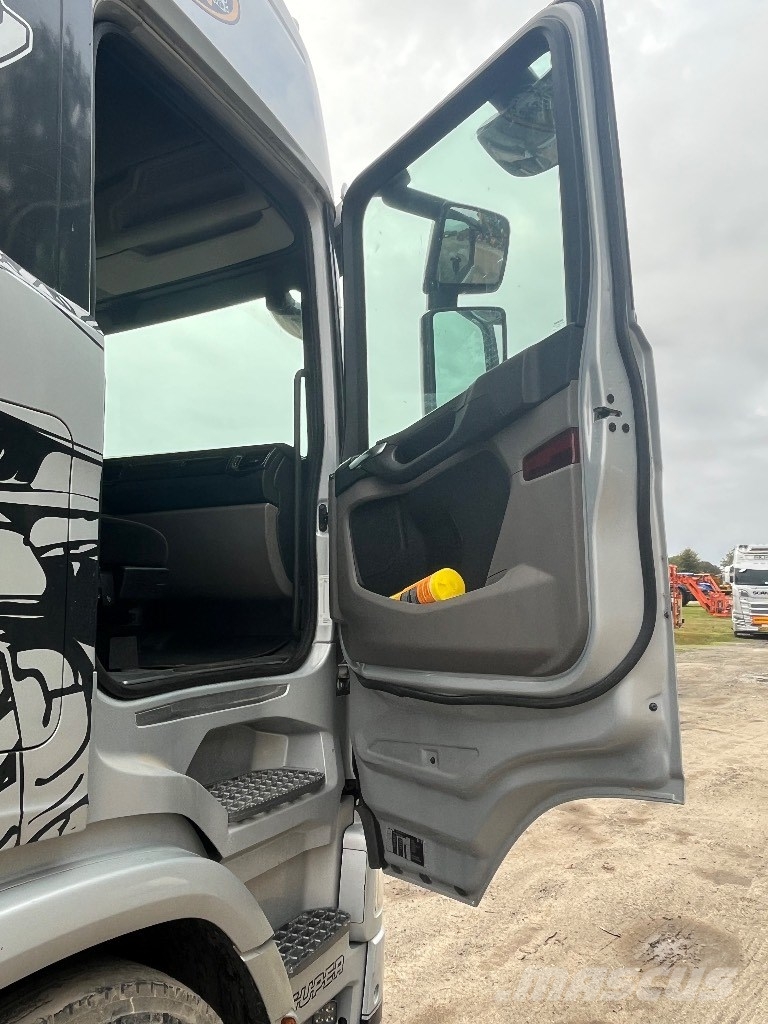 Scania R 650 A6X2 m/blokvogn Dragbilar