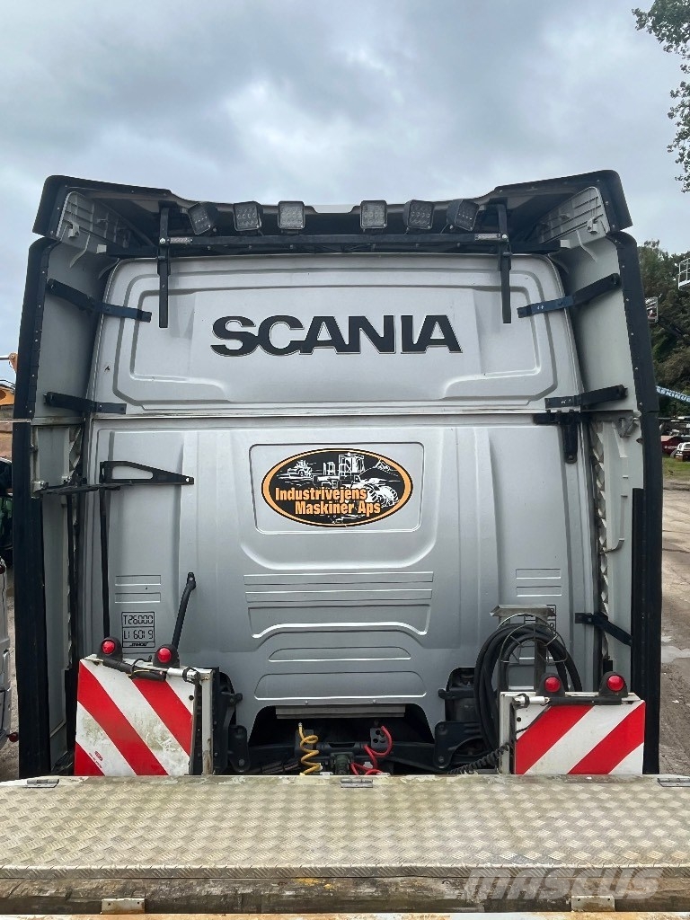 Scania R 650 A6X2 m/blokvogn Dragbilar