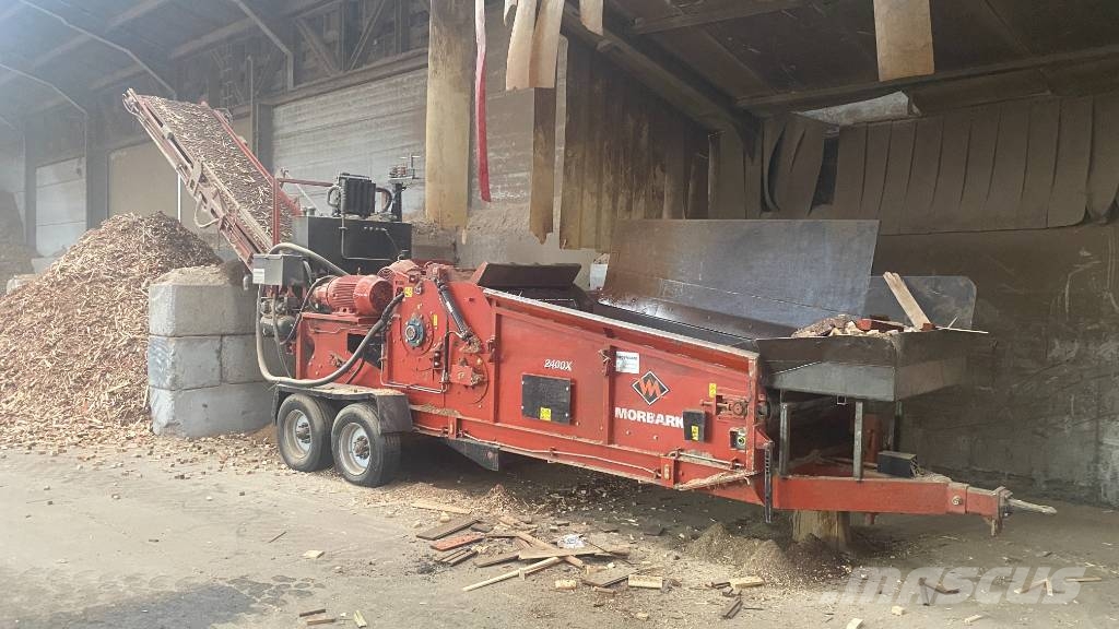 Morbark 2400XE Woodhog آلات تمزيق المخلفات