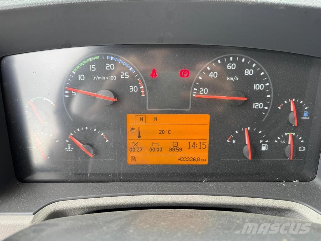 Volvo FL 250 4X2 EURO 6 + 360° CAMERA + DHOLLANDIA LIFT Camiones con caja de remolque