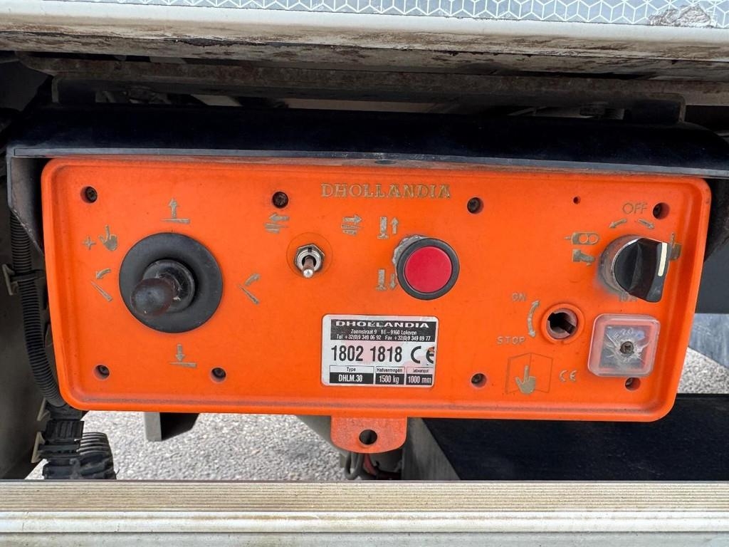 Volvo FL 250 4X2 EURO 6 + 360° CAMERA + DHOLLANDIA LIFT Camiones con caja de remolque