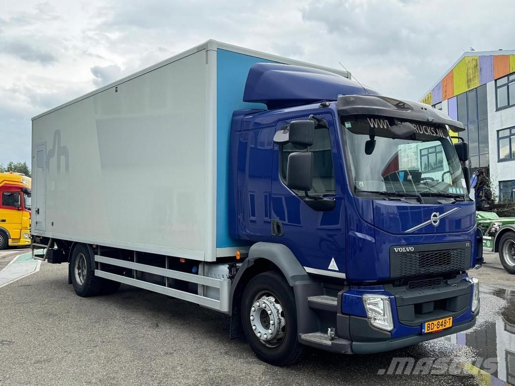 Volvo FL 250 4X2 EURO 6 + 360° CAMERA + DHOLLANDIA LIFT Camiones con caja de remolque
