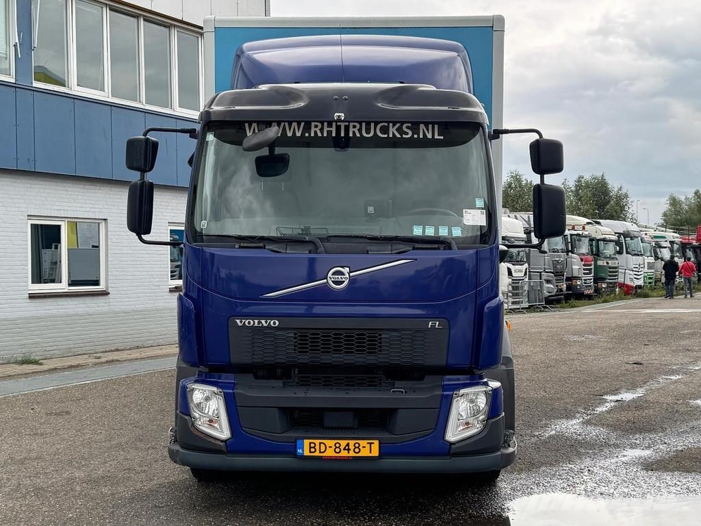 Volvo FL 250 4X2 EURO 6 + 360° CAMERA + DHOLLANDIA LIFT Camiones con caja de remolque