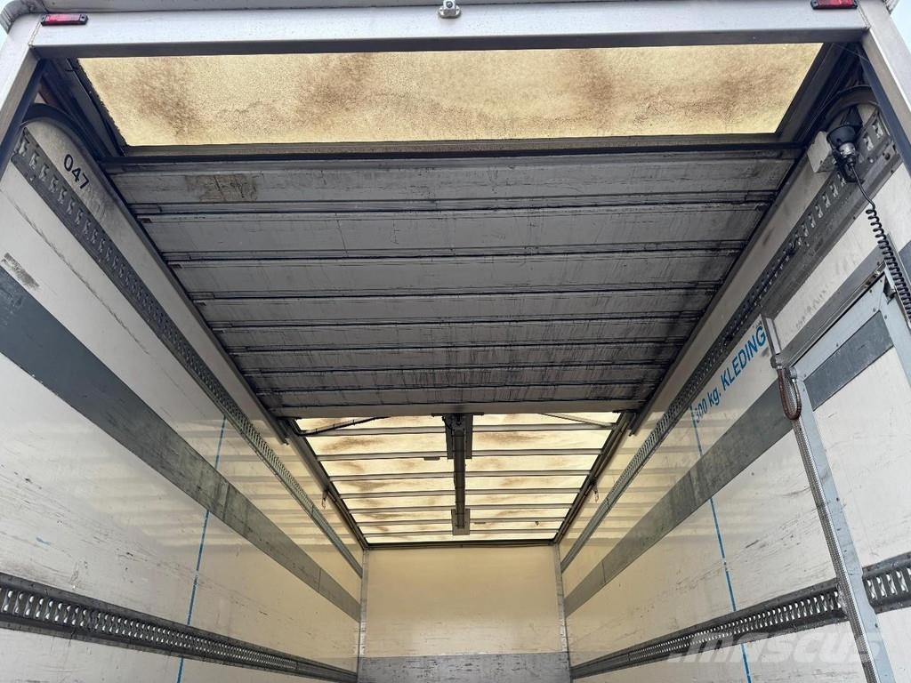 Volvo FL 250 4X2 EURO 6 + 360° CAMERA + DHOLLANDIA LIFT Camiones con caja de remolque