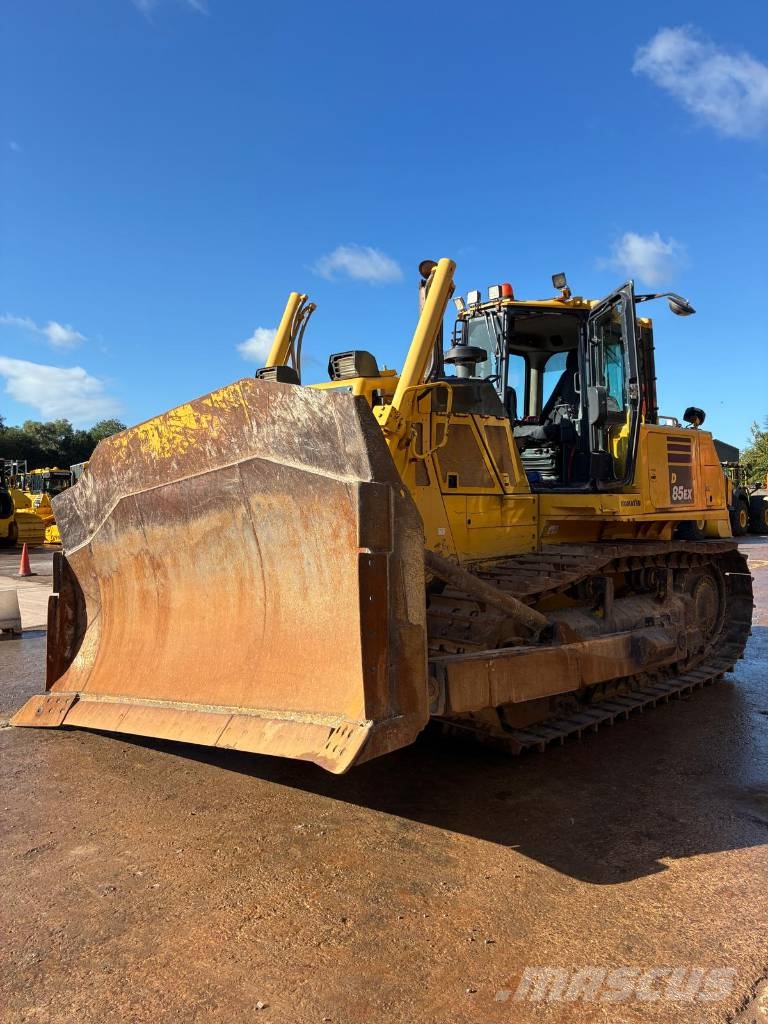 Komatsu D85EX-18 Гусеничные бульдозеры