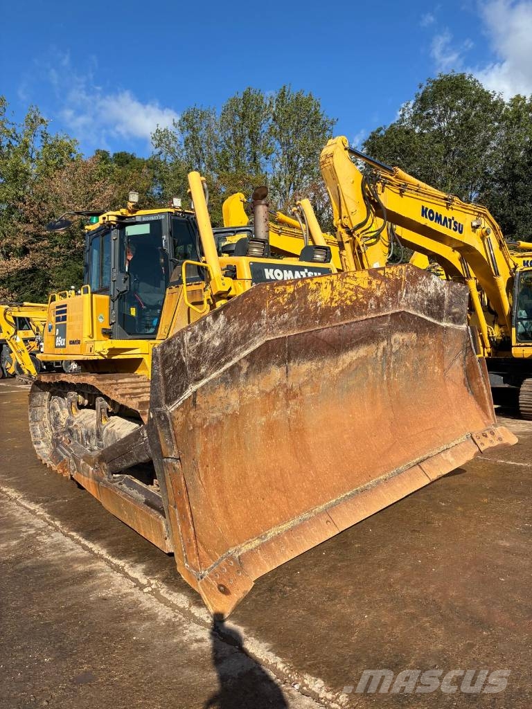 Komatsu D85EX-18 Гусеничные бульдозеры