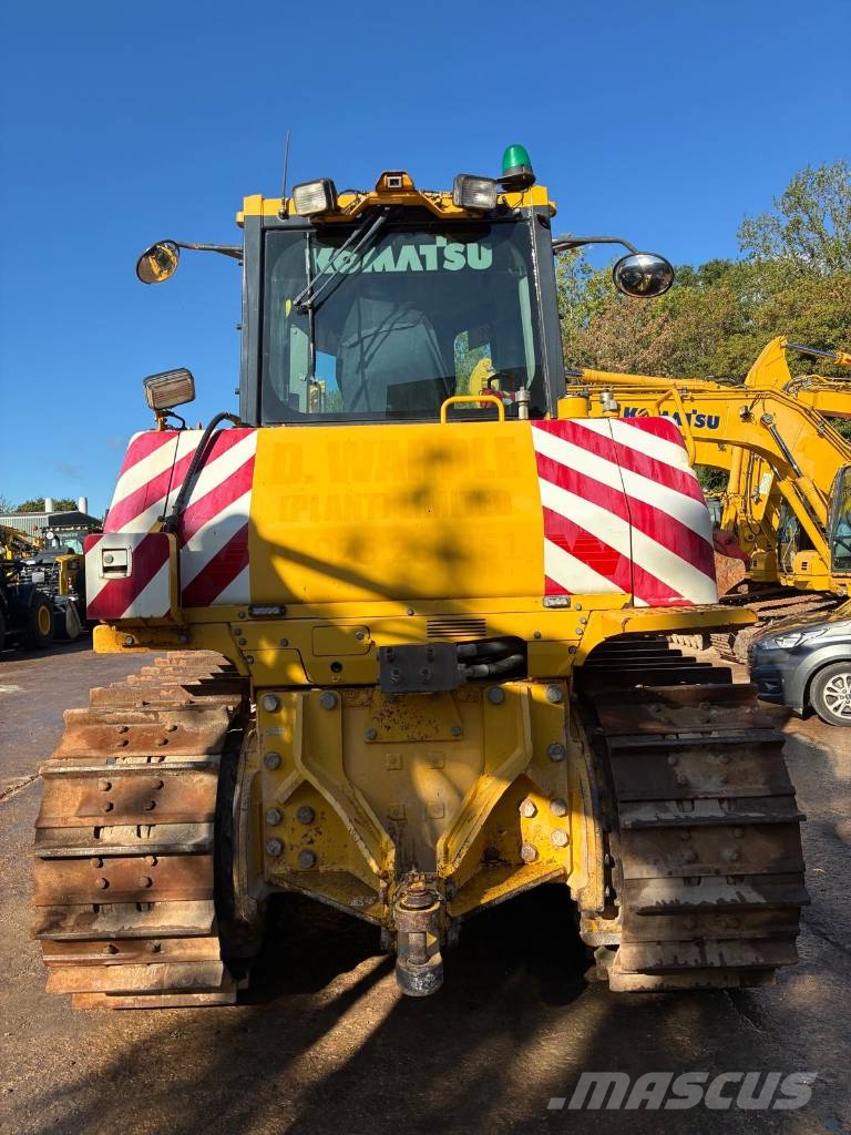 Komatsu D85EX-18 Гусеничные бульдозеры