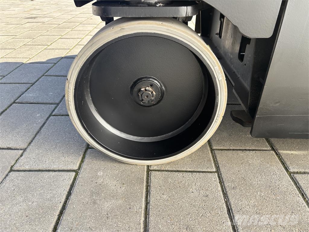 Airo X14 EW Nůžková zvedací plošina