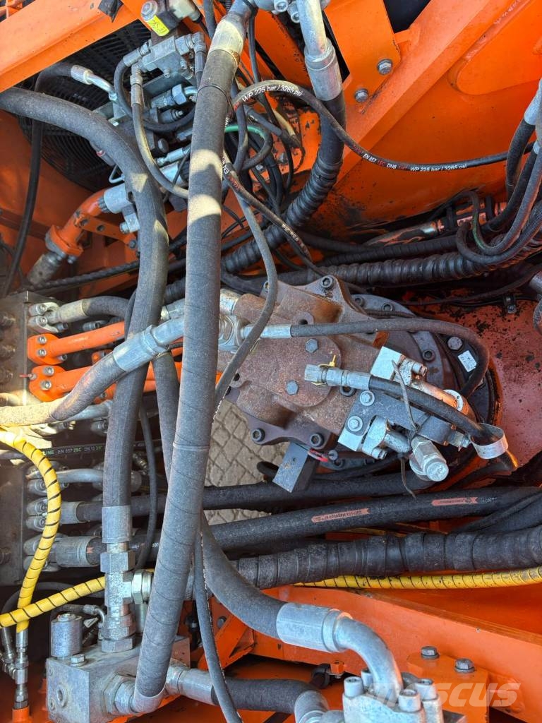 Doosan DX 380 LC-3 Excavatoare pe șenile