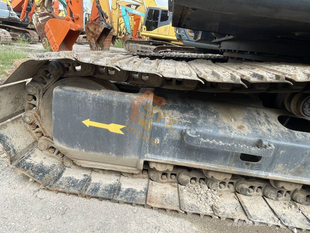 Volvo EC 200 D Roomikekskavaatorid