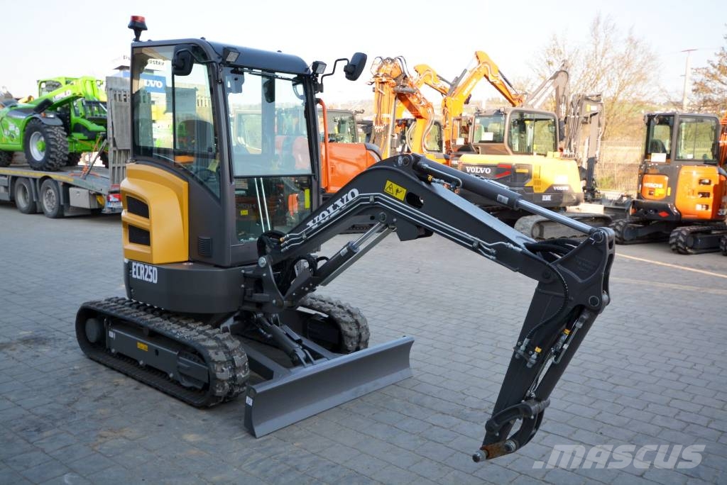 Volvo ECR 25 D Mini ekskavatörler, 7 tona dek