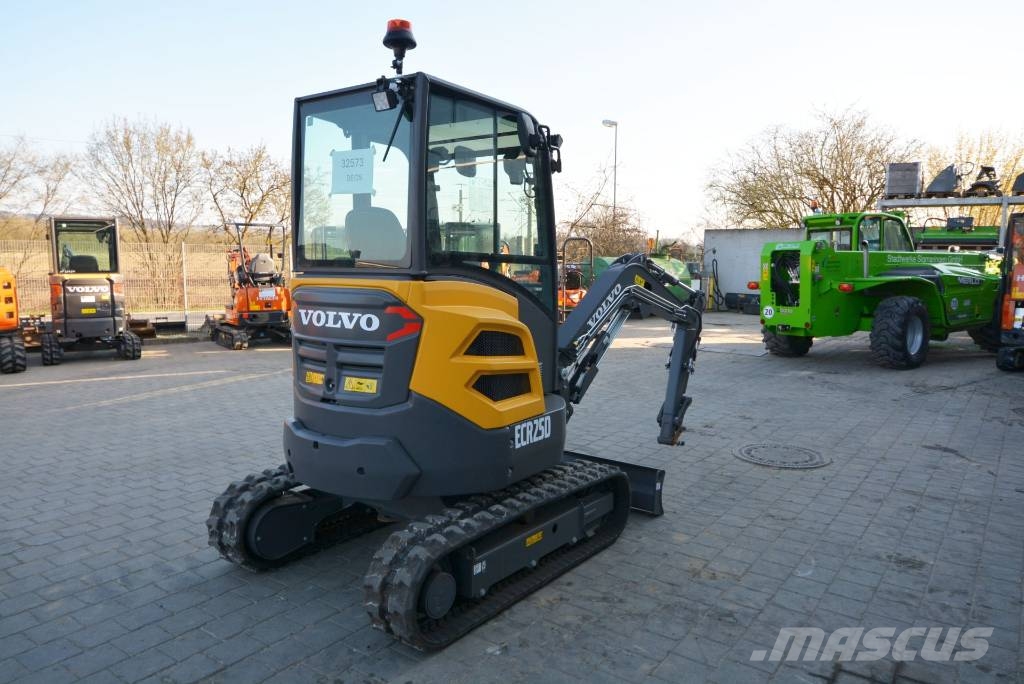 Volvo ECR 25 D Mini ekskavatörler, 7 tona dek