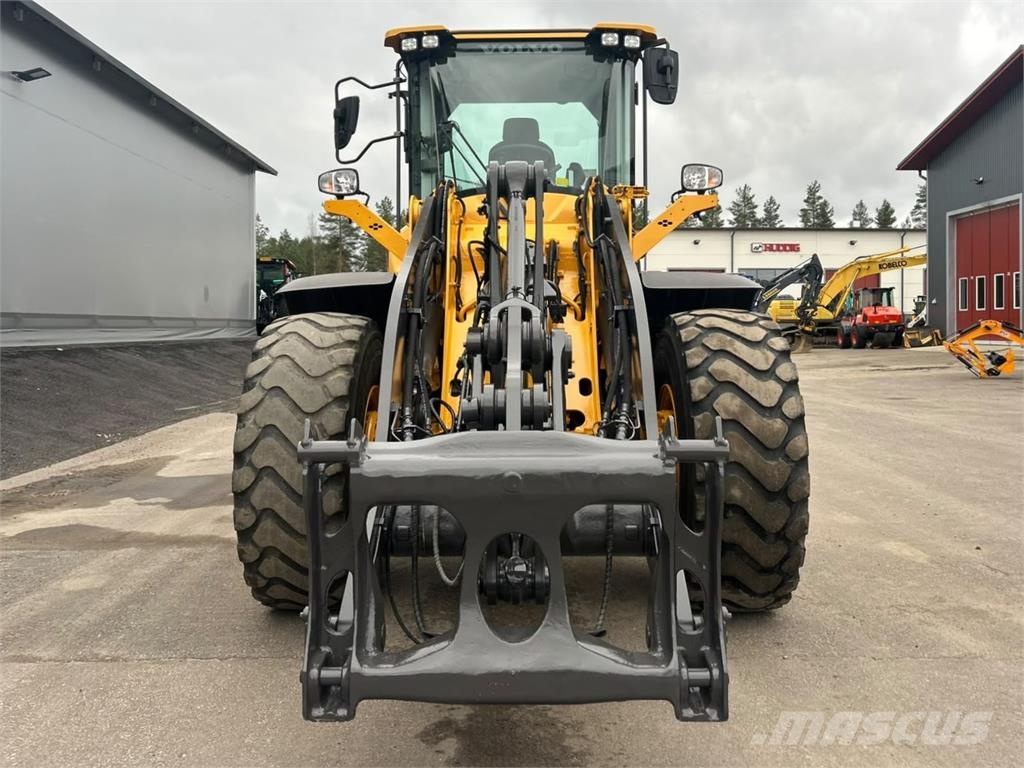 Volvo L70H LONG BOOM, STAGE 5, VÄHÄN AJETTU Cargadoras sobre ruedas