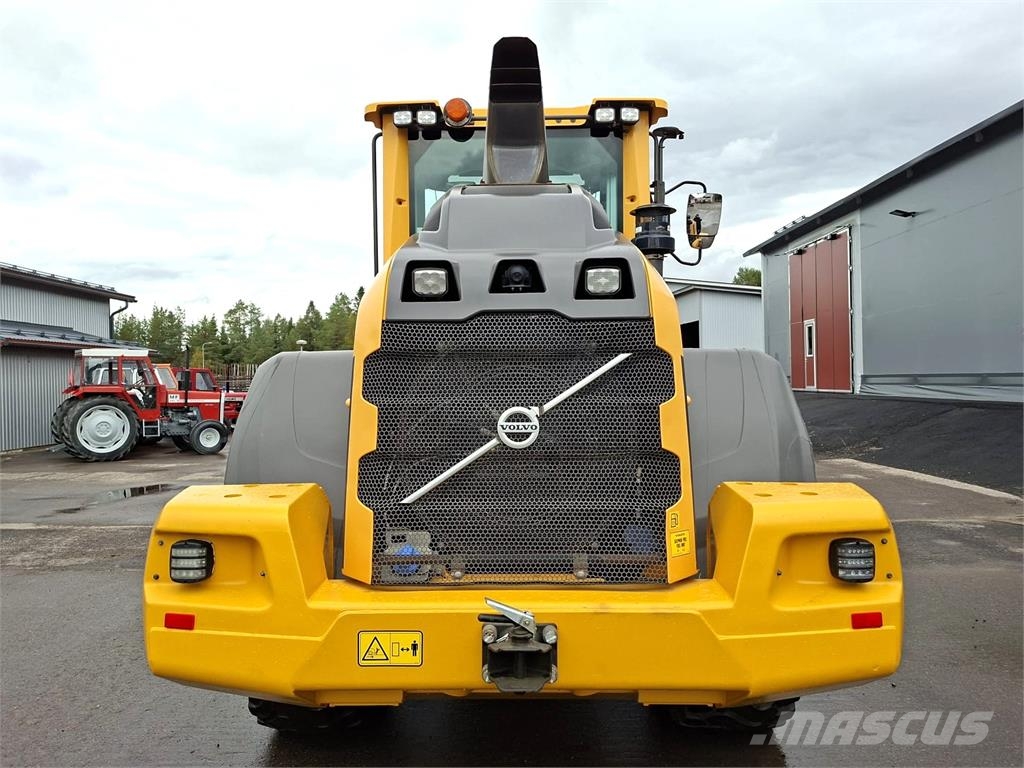 Volvo L70H LONG BOOM, STAGE 5, VÄHÄN AJETTU لوادر بعجل
