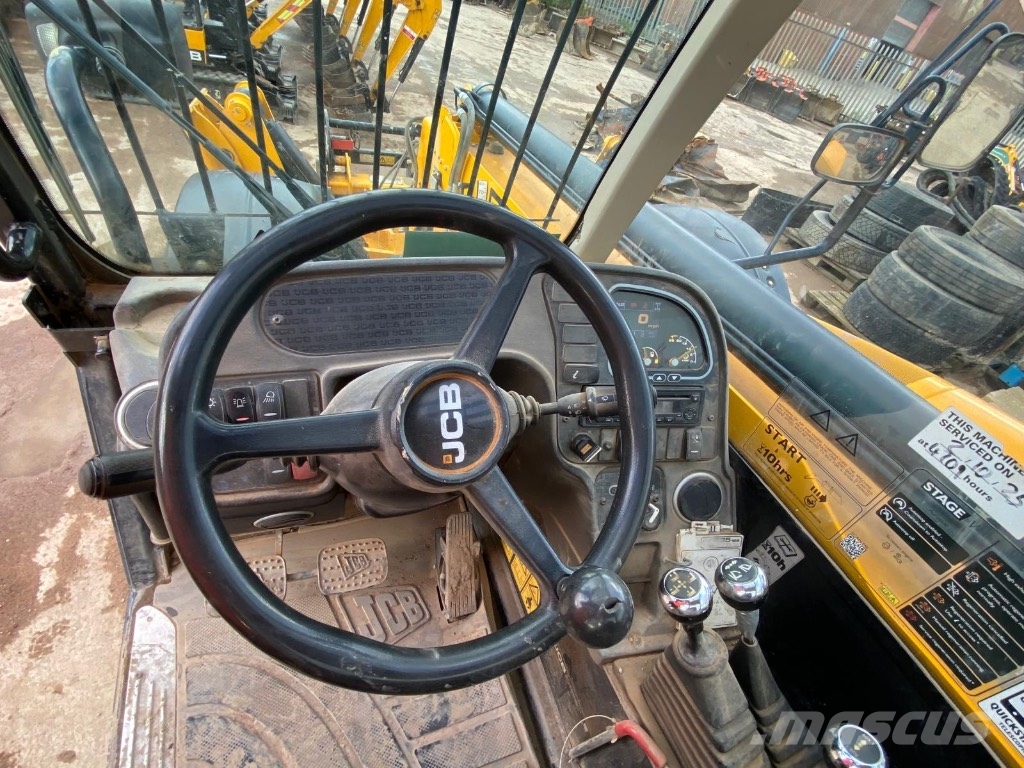 JCB 535-125 Teleszkópos rakodók