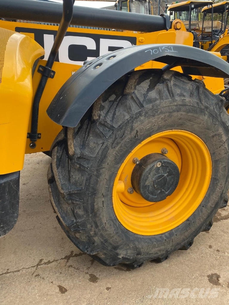 JCB 535-125 Teleszkópos rakodók