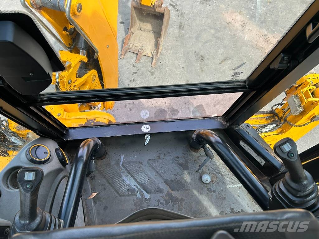 JCB 3 CX Compact Buldoexcavatoare