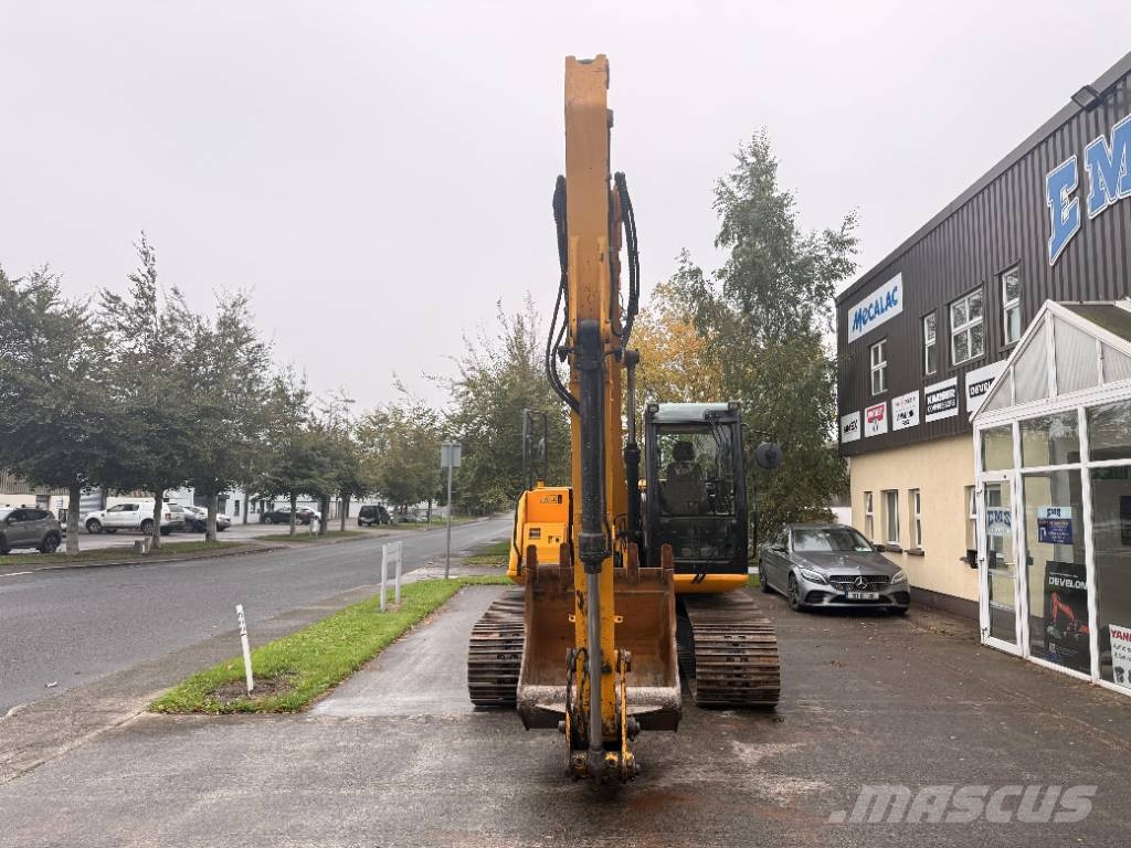 JCB JS 145 LC حفارات زحافة