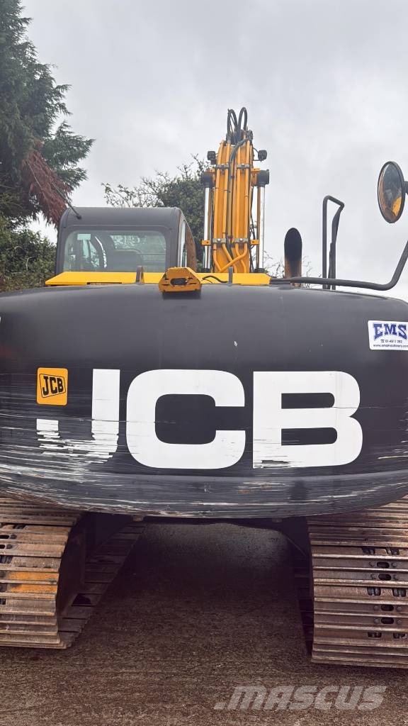 JCB JS 145 LC حفارات زحافة