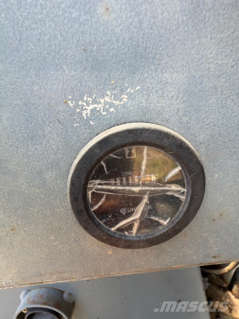 Kaiser S2-M *ACCIDENTE*DAMAGED*UNFALL* Специальные экскаваторы