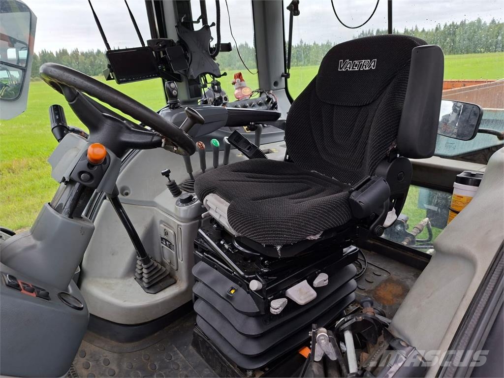 Valtra T193 Tractores