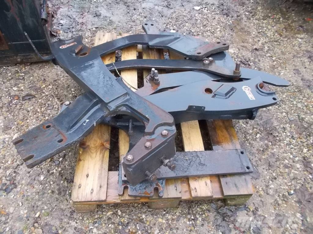 Hauer P100 Hoflader