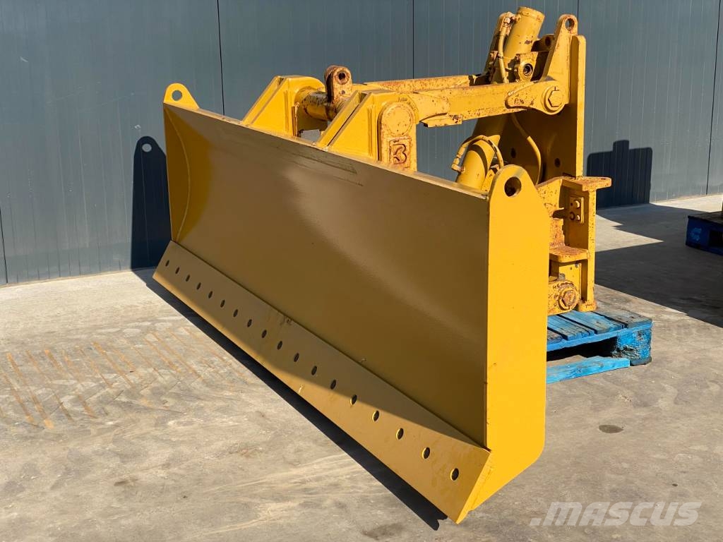 CAT Front Blade + Lift 12H / 120M / 120H / 140G / 140 Бульдозерные отвалы