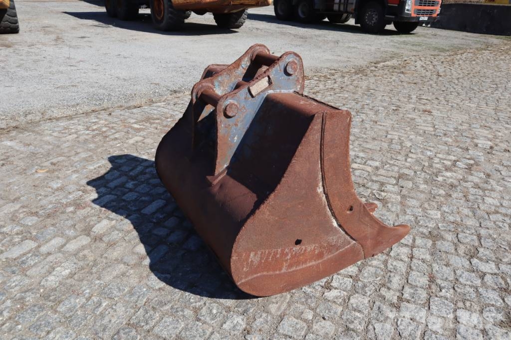 Balde escavação 1200 mm Ø65 Titan Kašike / Korpe