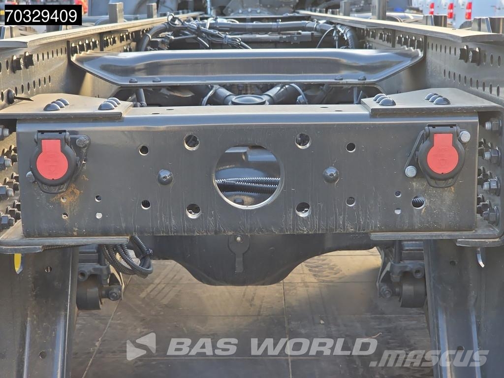 Iveco T-Way 460 6X4 NUEVO! Chasis 6x4 Suspensión Ballest شاحنات بمقصورة وهيكل