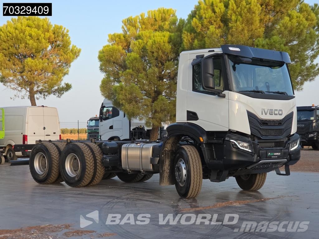 Iveco T-Way 460 6X4 NUEVO! Chasis 6x4 Suspensión Ballest شاحنات بمقصورة وهيكل