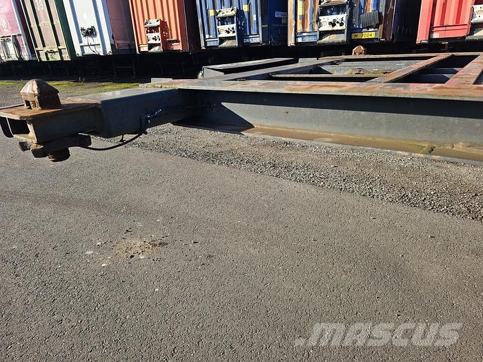 Burg 12-27 CCXGX - 30 Ft tank container chassis - ADR - Semirimorchi portacontainer