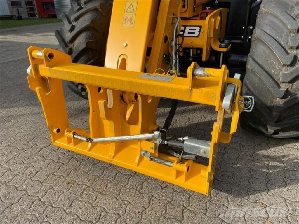 JCB 542-70 AGRI-SUPER Poljoprivredni teleskopski utovarivači