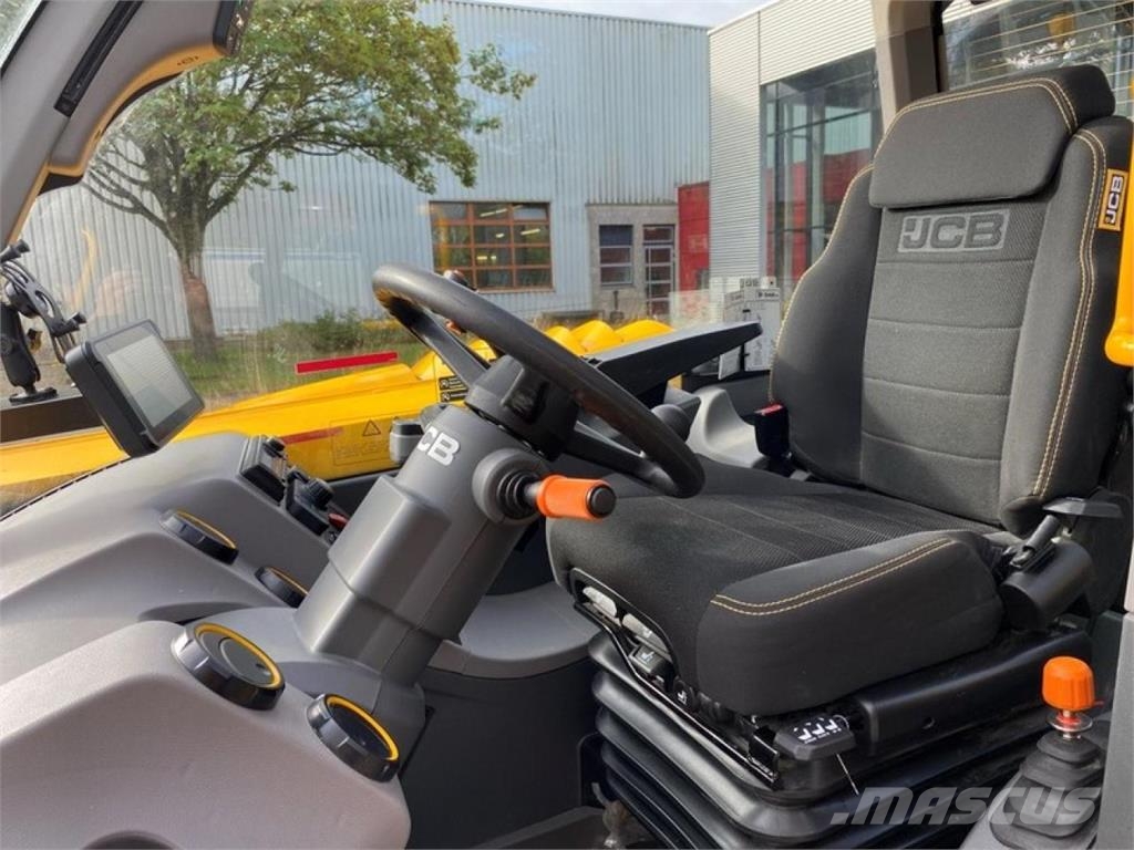 JCB 542-70 AGRI-SUPER Poljoprivredni teleskopski utovarivači