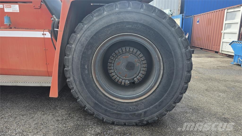 Kalmar DRF450-75S5XS Reachstackers