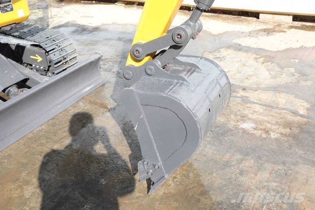 XCMG XE27U Мини-экскаваторы