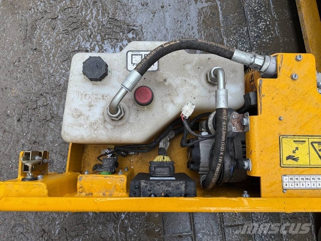 JCB S 1530 E 6m Electric Scissor Lift Škarjaste dvižne ploščadi