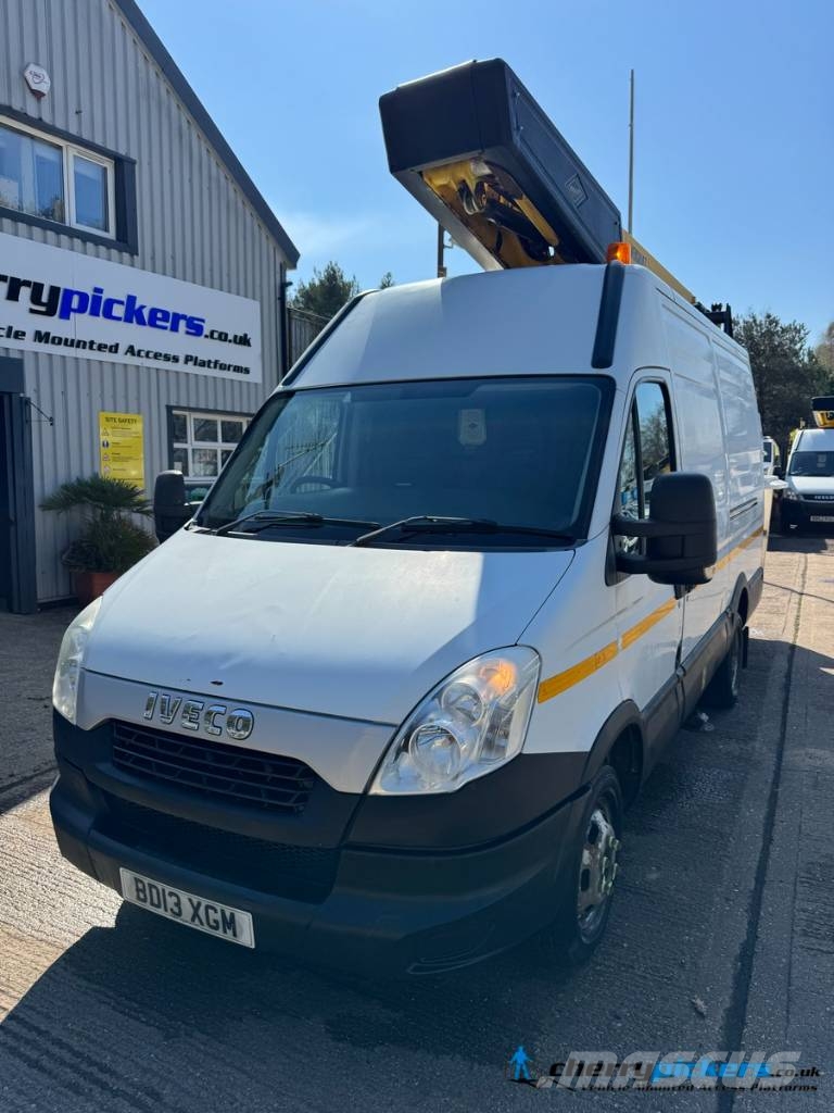 Iveco Daily Versalift ET38 Cherry Picker المنصات الهوائية المثبتة على شاحنة
