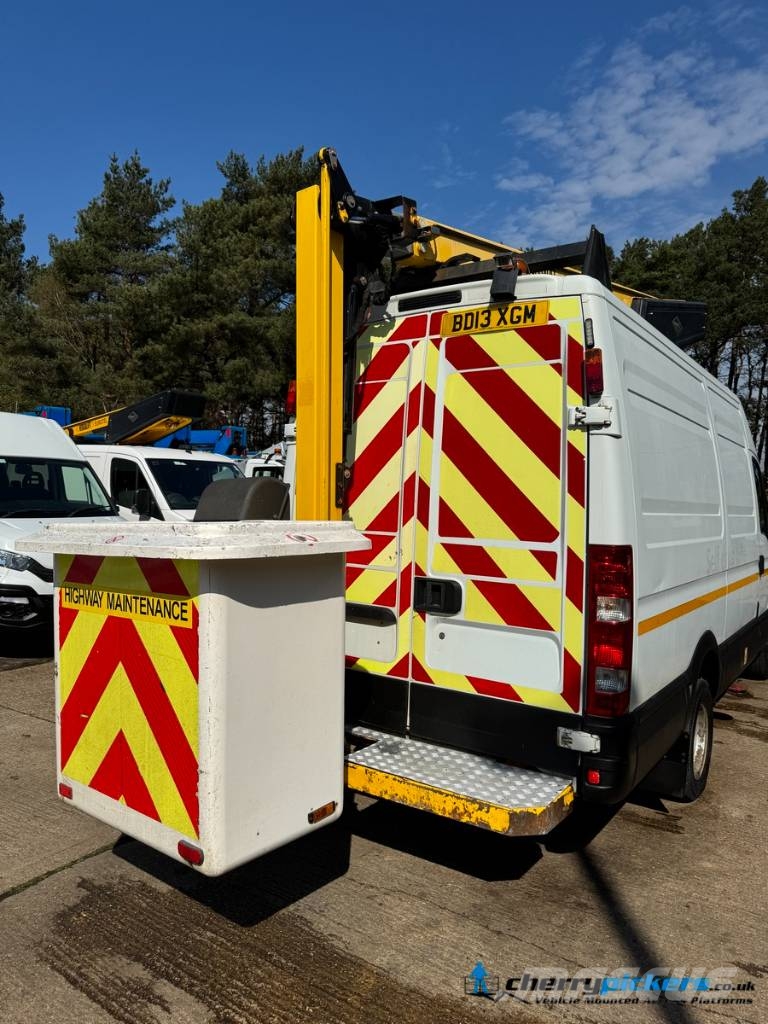 Iveco Daily Versalift ET38 Cherry Picker المنصات الهوائية المثبتة على شاحنة