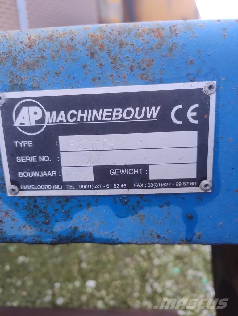 AP Np2200Db kuilsnijbak kuilhapper Other livestock machinery and accessories