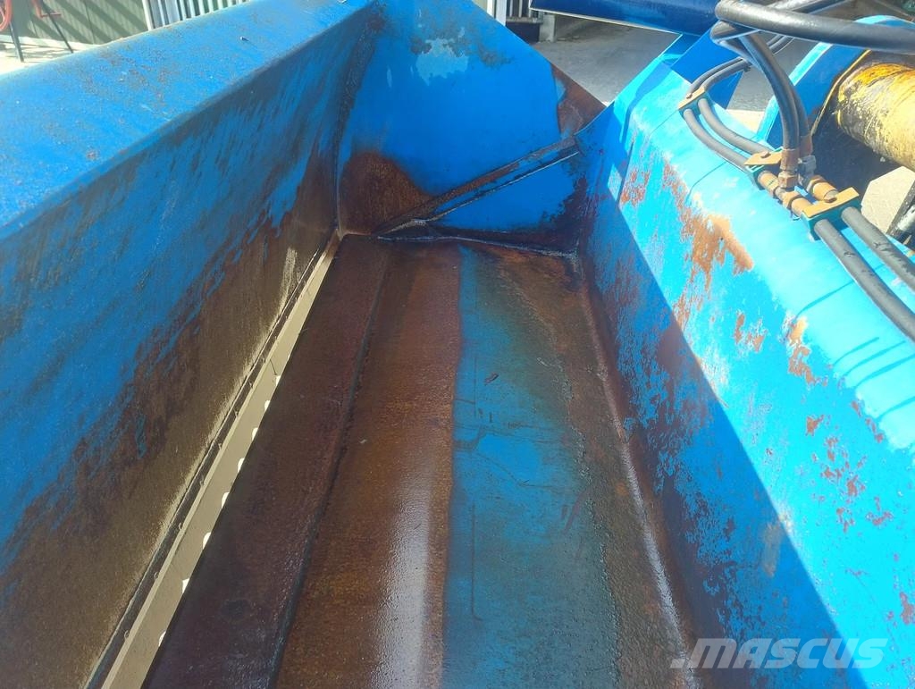 AP Np2200Db kuilsnijbak kuilhapper Other livestock machinery and accessories