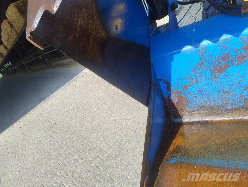 AP Np2200Db kuilsnijbak kuilhapper Other livestock machinery and accessories