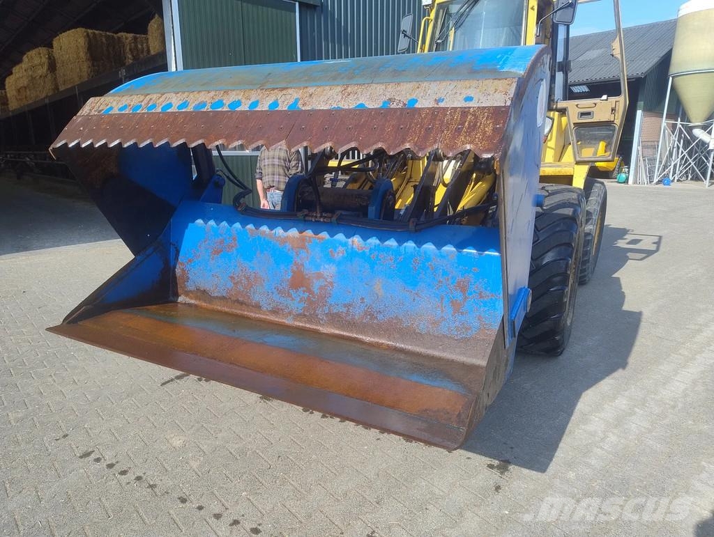 AP Np2200Db kuilsnijbak kuilhapper Other livestock machinery and accessories