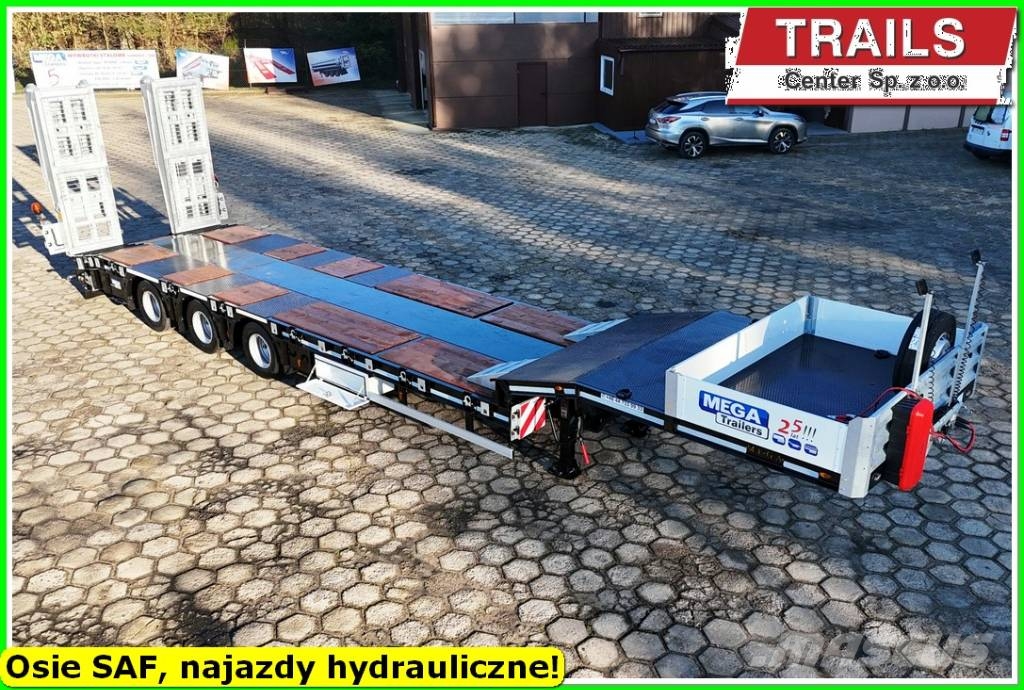 Mega Lowbed 3 axle, DMC 54,0 T, hydraulic ramps, PTO Diepladers