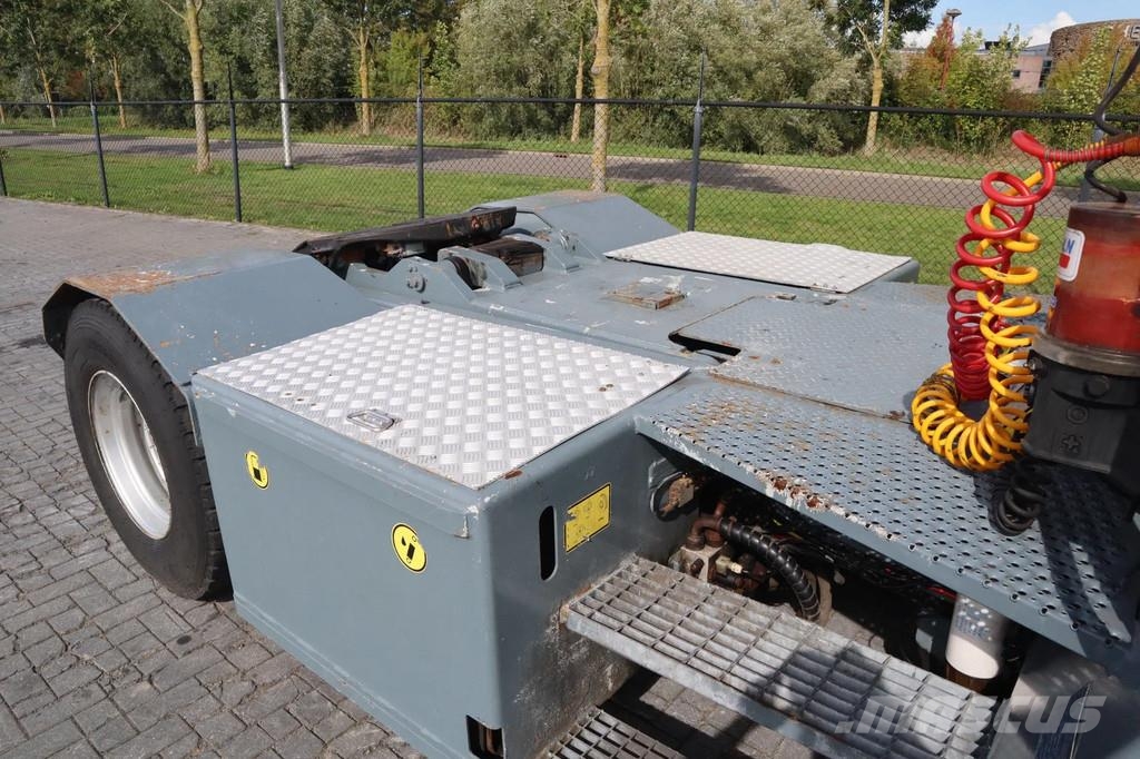 Mafi R332 | 4X4 | 32 TON | ROTATING SEAT Terminalni tegljači