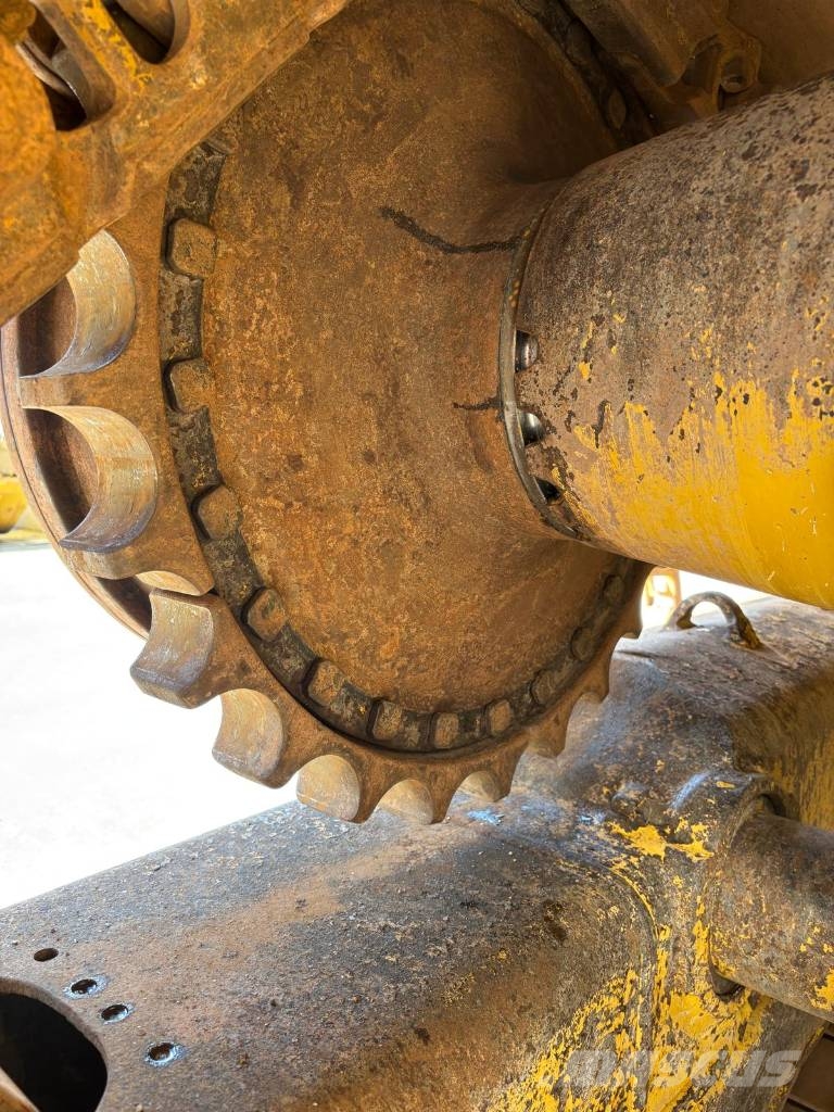 CAT D 6 LGP RIPPER VALVE Crawler dozers