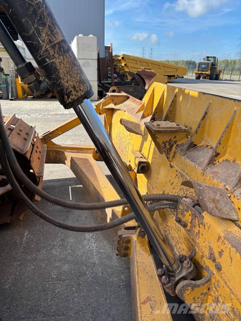 CAT D 6 LGP RIPPER VALVE Crawler dozers