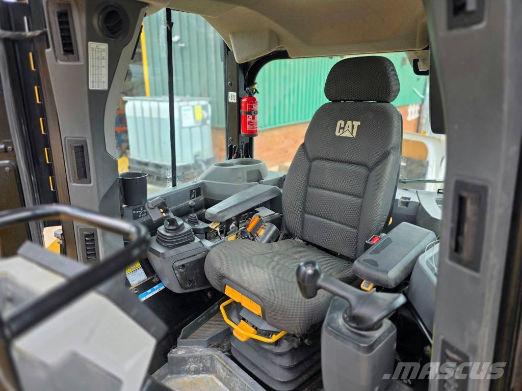 CAT D 5 LGP Bouteurs sur chenilles