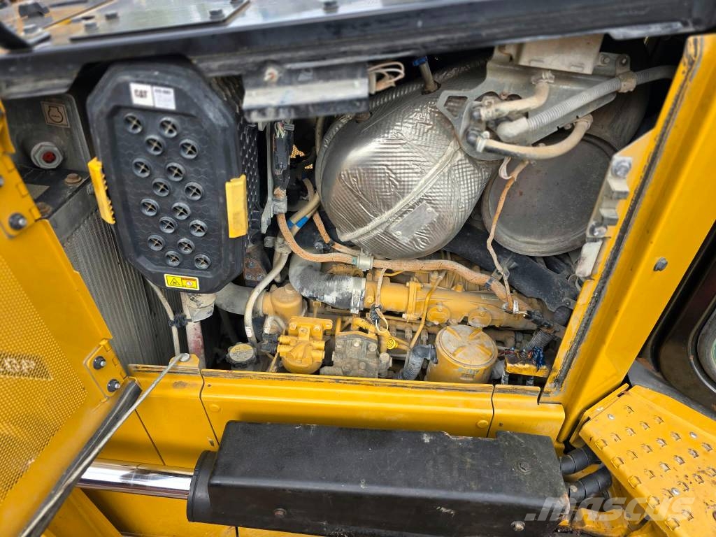 CAT D 5 LGP Bouteurs sur chenilles